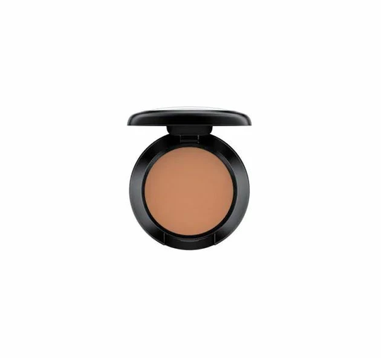 Eye Shadow Uninterrupted