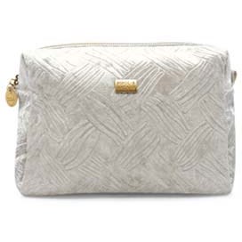 PIPOLS BAZAAR Crissa Velvet Light Shimmer Medium Cosmetic