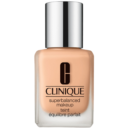 Clinique Superbalanserad Fundament - 07 Neutral