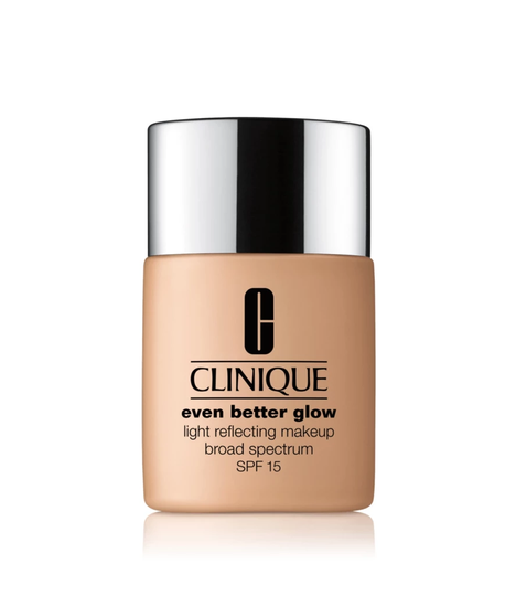 Even Better Glow Light Reflecting Makeup SPF15 CN 52 Neutral